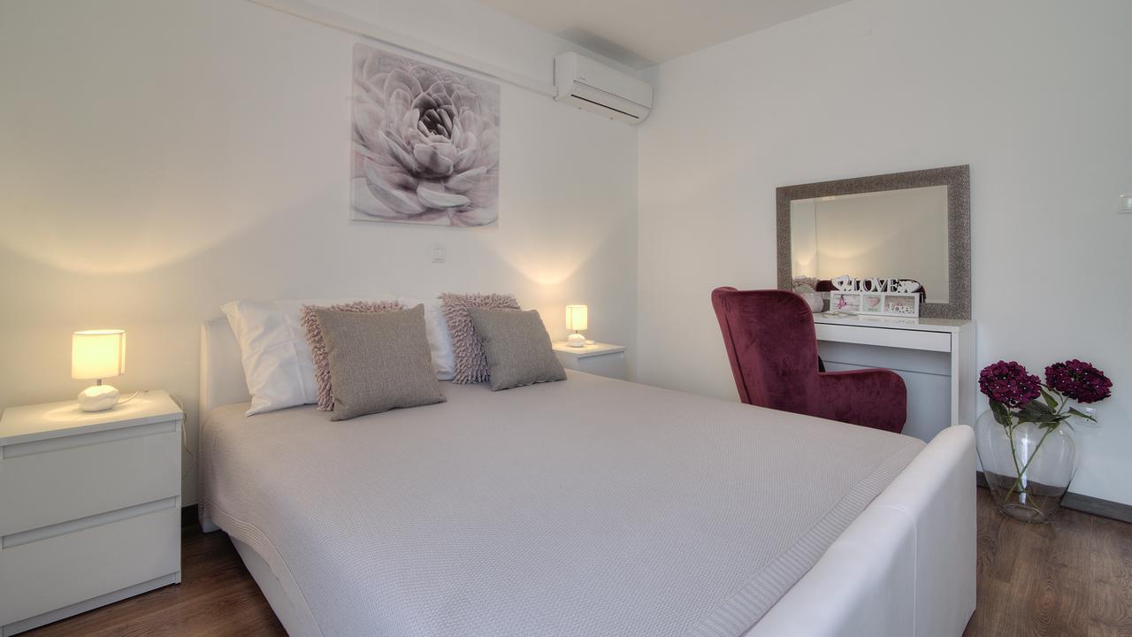 Apartments Lola Senj  Εξωτερικό φωτογραφία