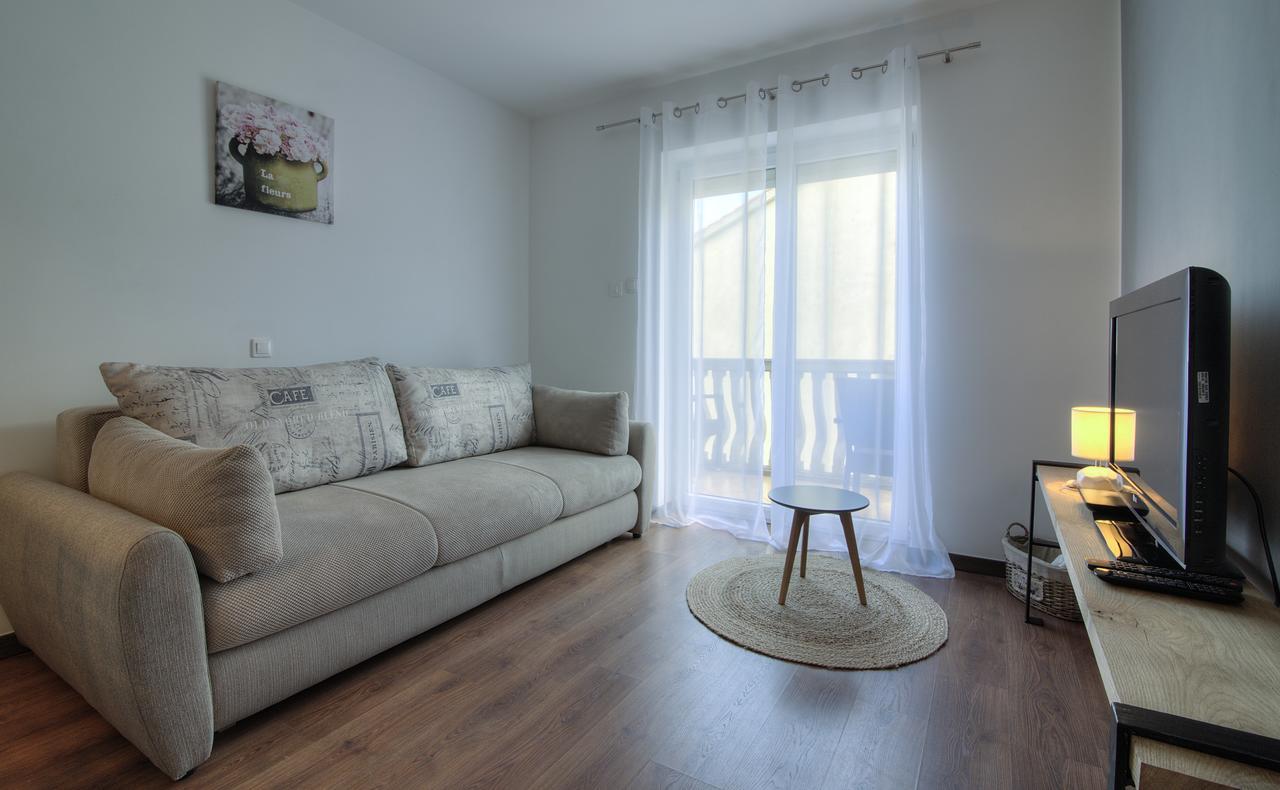 Apartments Lola Senj  Εξωτερικό φωτογραφία