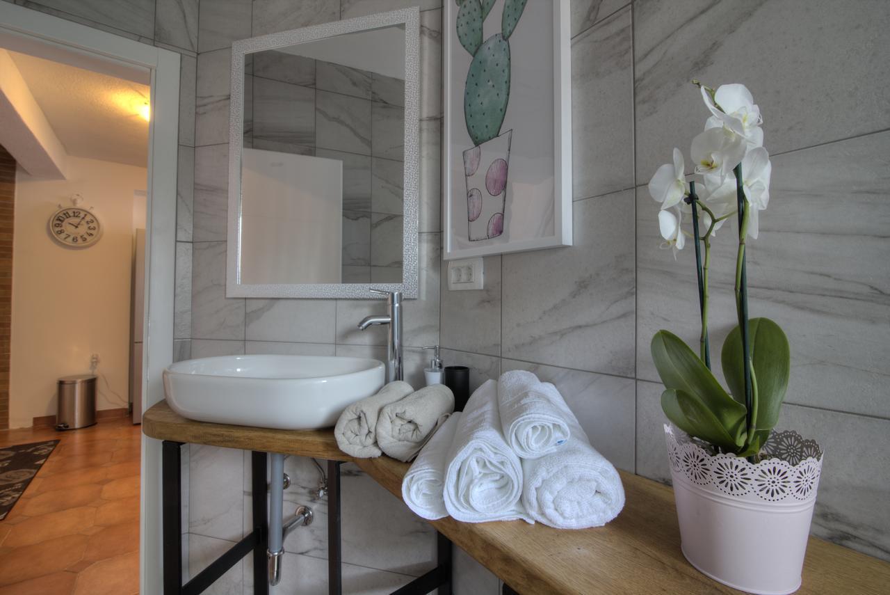 Apartments Lola Senj  Εξωτερικό φωτογραφία