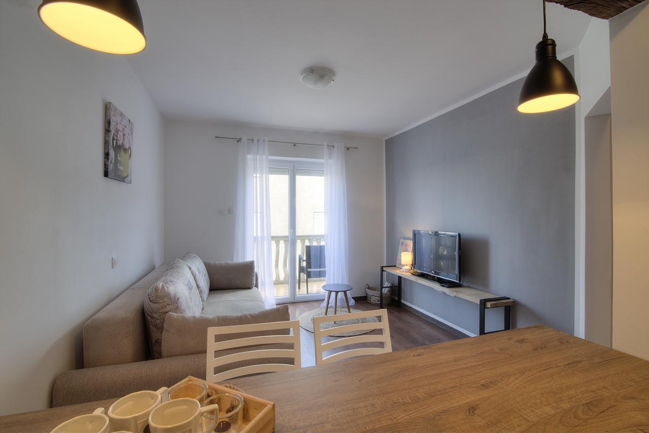 Apartments Lola Senj  Εξωτερικό φωτογραφία