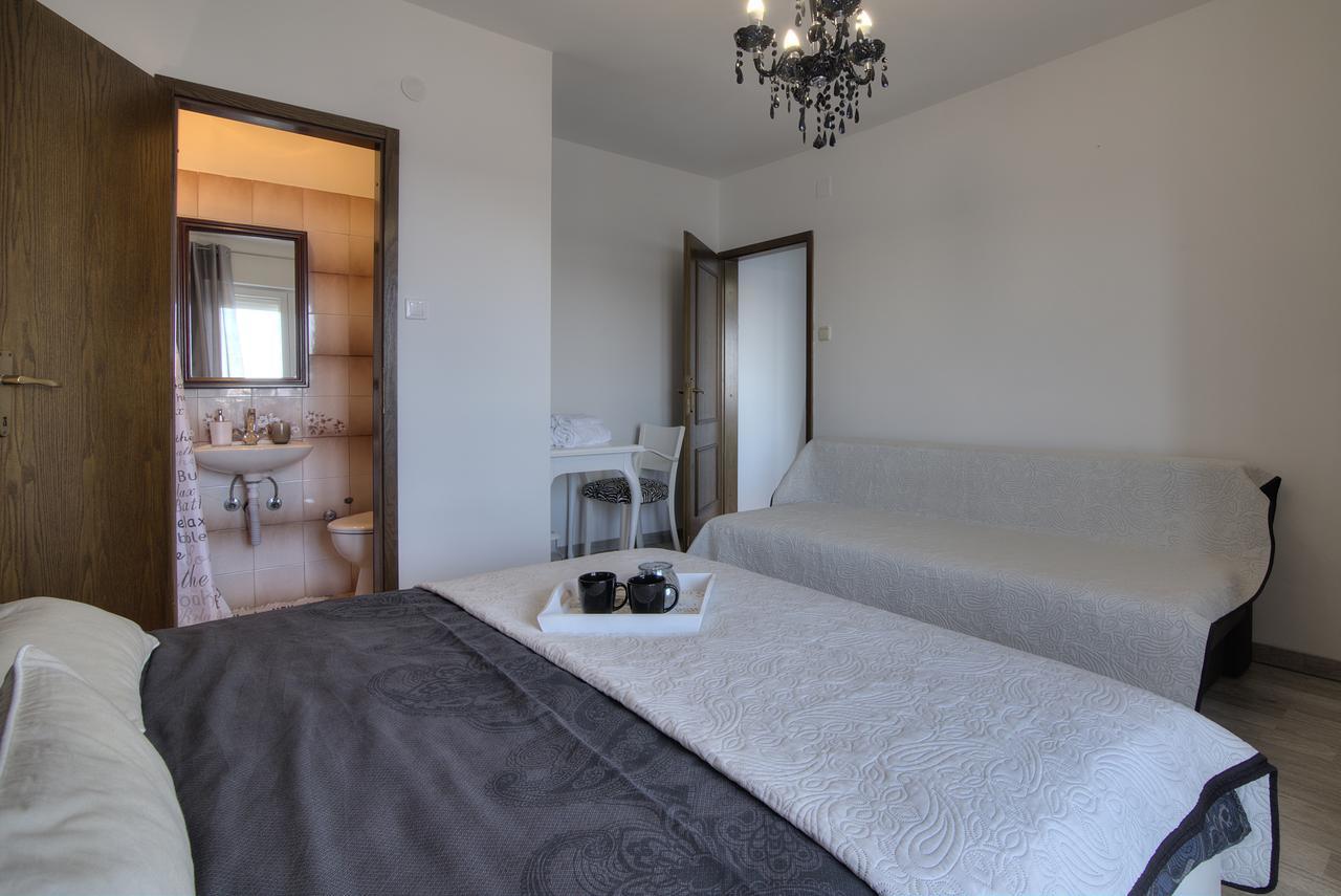 Apartments Lola Senj  Εξωτερικό φωτογραφία