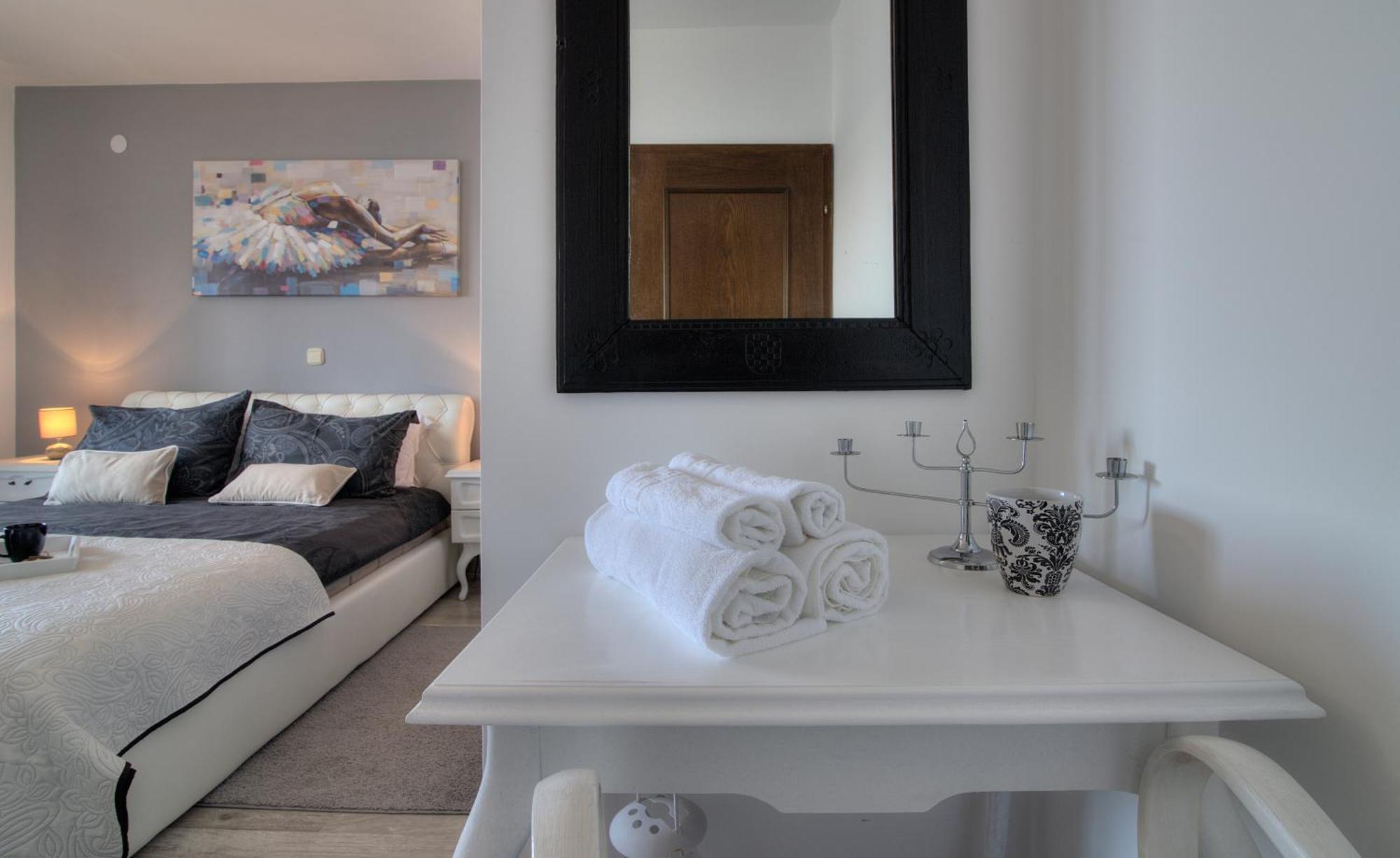 Apartments Lola Senj  Εξωτερικό φωτογραφία